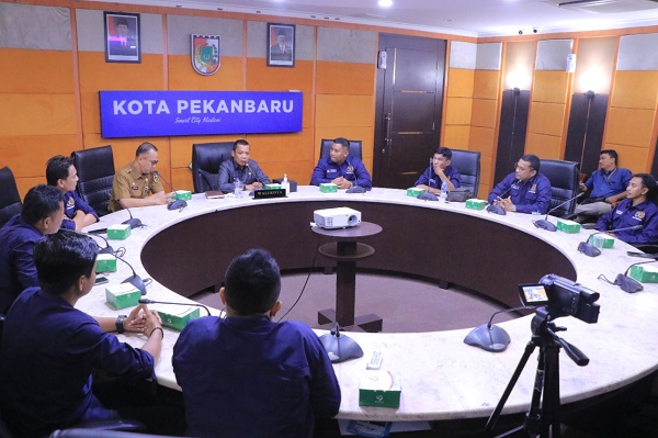 PWI Pokja Bahas Program UKW, Muflihun Minta Support Pembangunan Pekanbaru